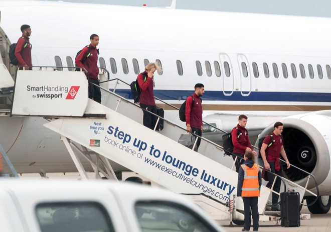 Thủ môn Liverpool đi du lịch sau trận đấu thảm họa ở Champions League